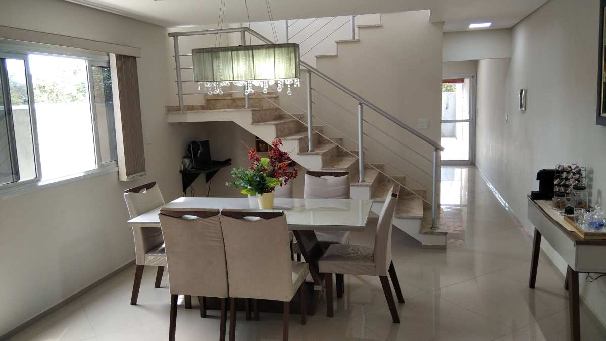 Casa à venda com 3 quartos - Chácaras Araújo II,São José dos Campos