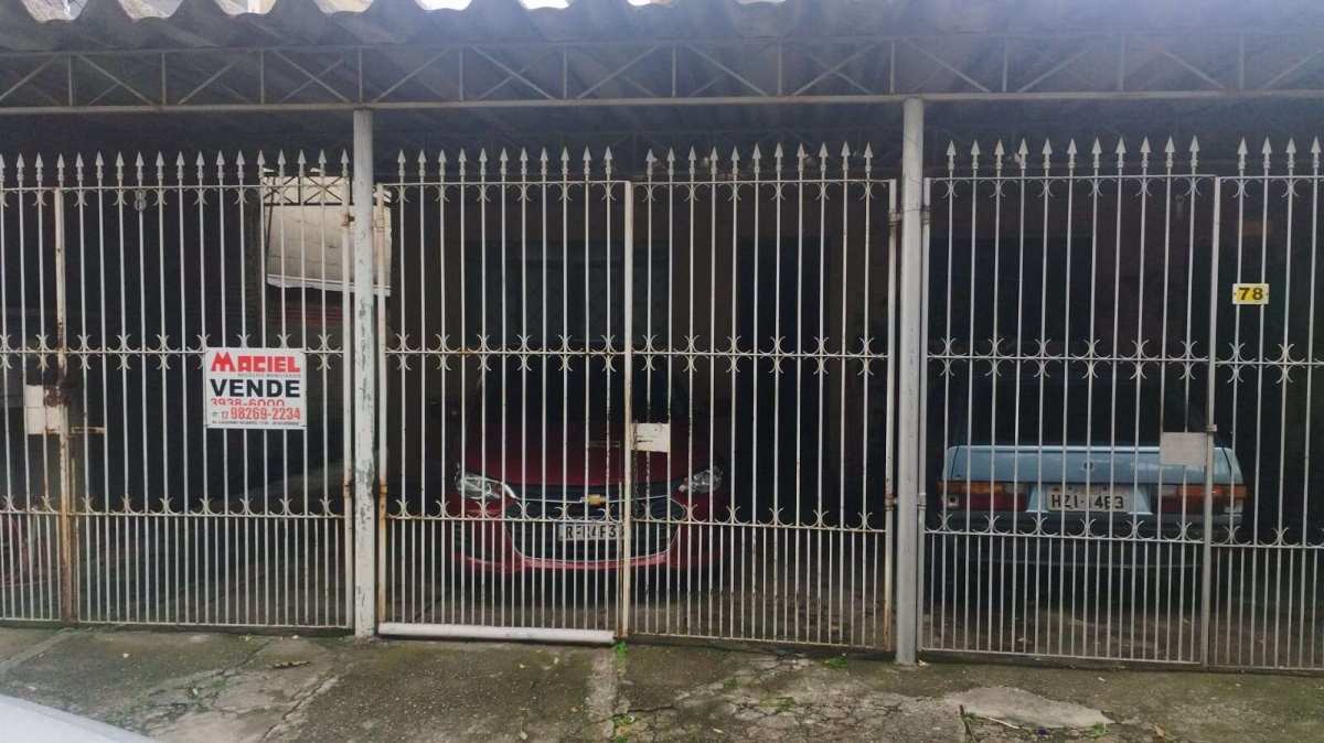 Casa à venda com 3 quartos - Chácaras Reunidas,São José dos Campos