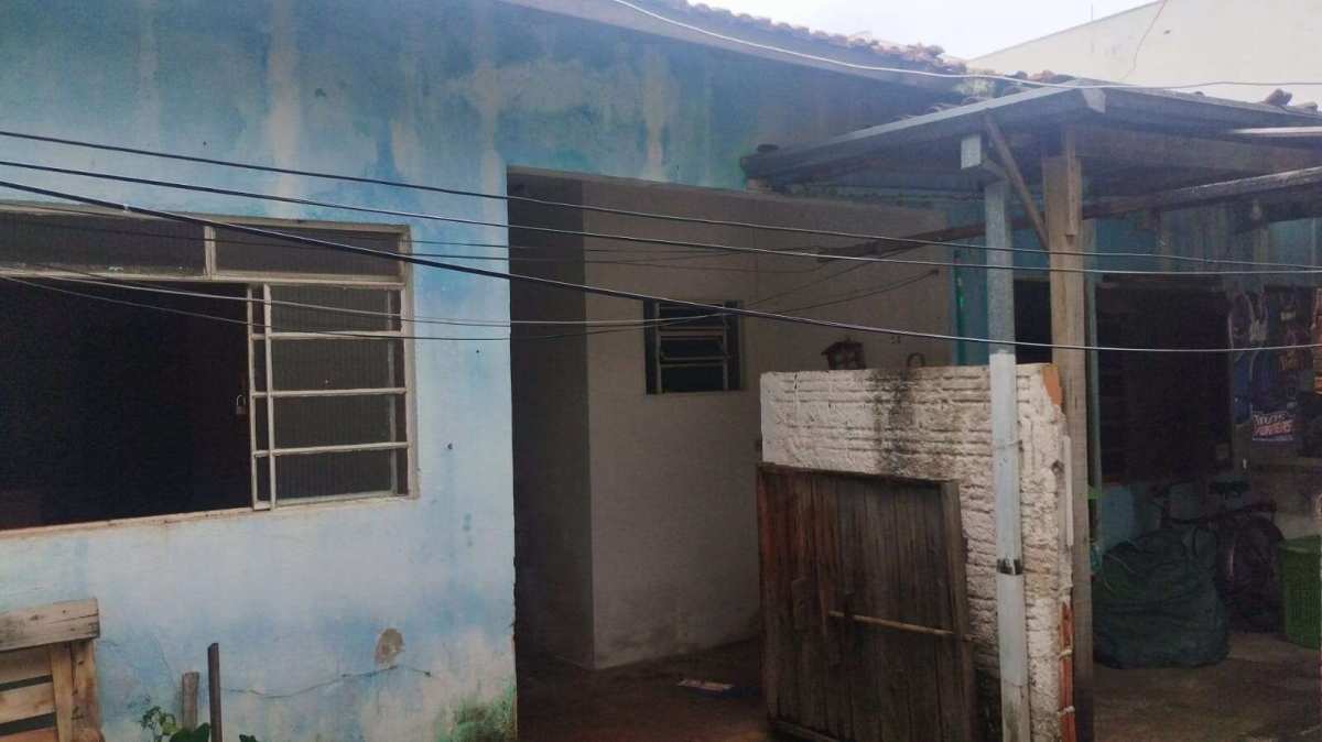 Casa à venda com 3 quartos - Chácaras Reunidas,São José dos Campos